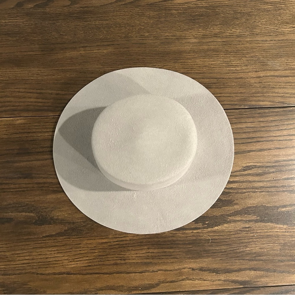 GIGI PIP Cream Women's Hat